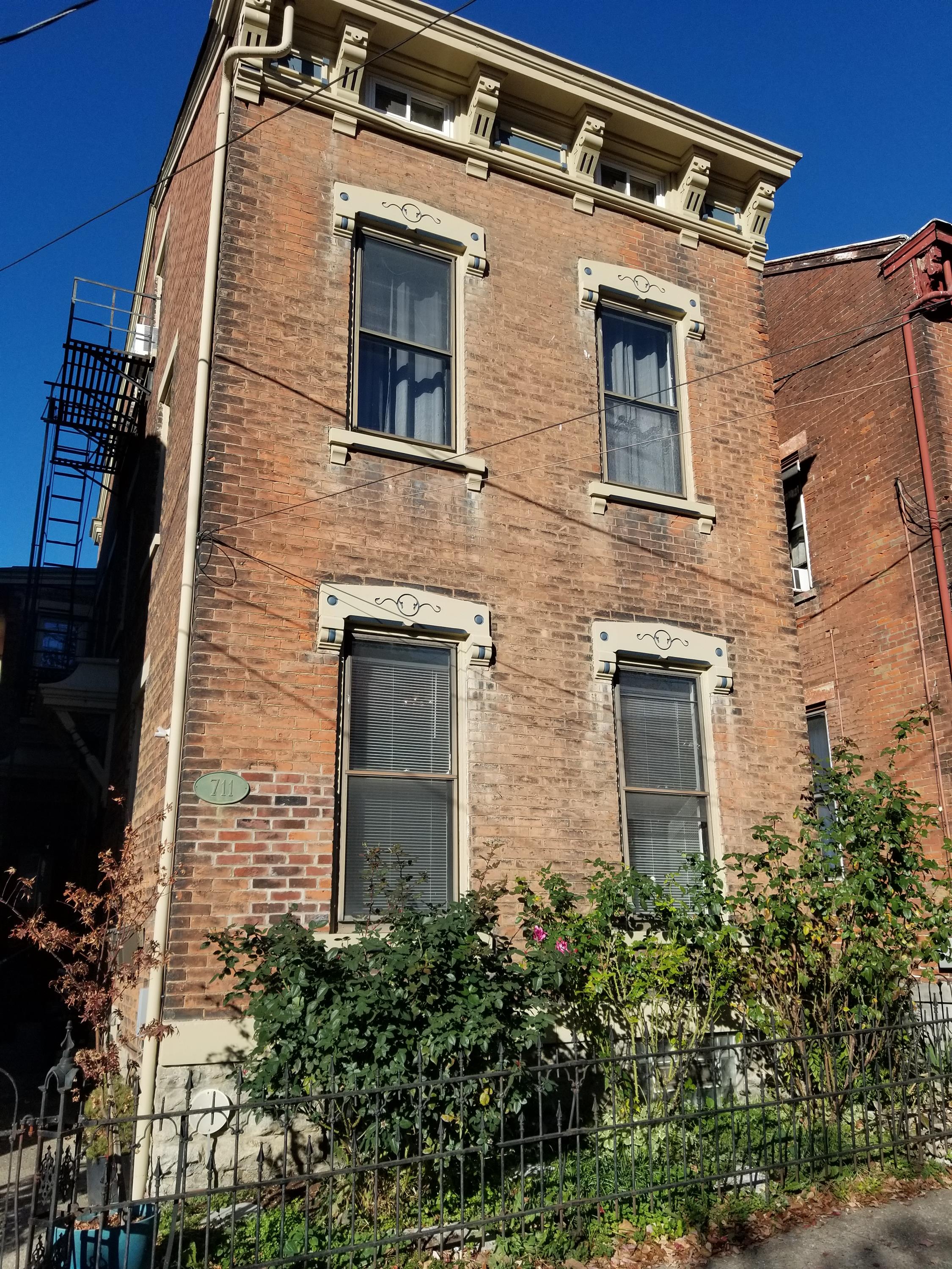 711 Philadelphia Street - 2